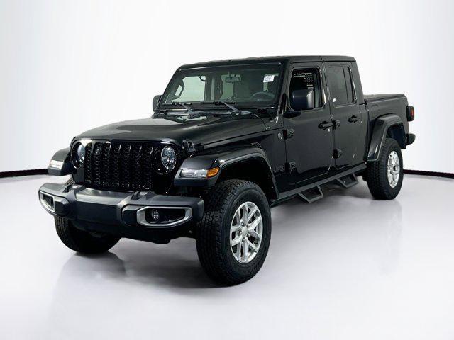 used 2023 Jeep Gladiator car, priced at $32,680