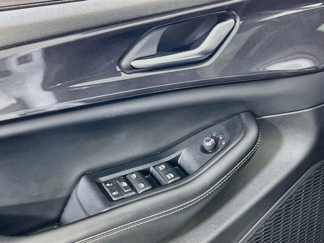 used 2023 Jeep Grand Cherokee car, priced at $30,888