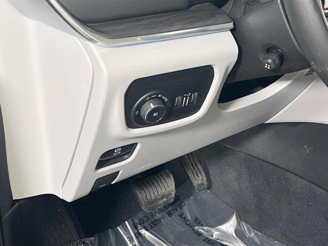 used 2023 Jeep Grand Cherokee car, priced at $34,522
