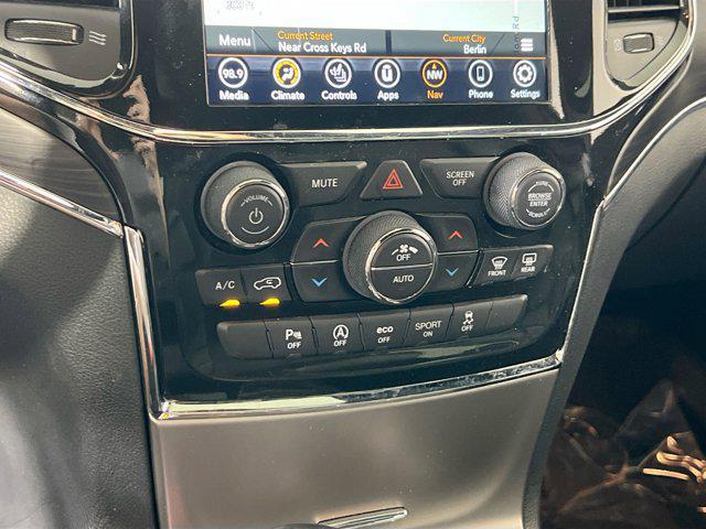 used 2022 Jeep Grand Cherokee car, priced at $23,949