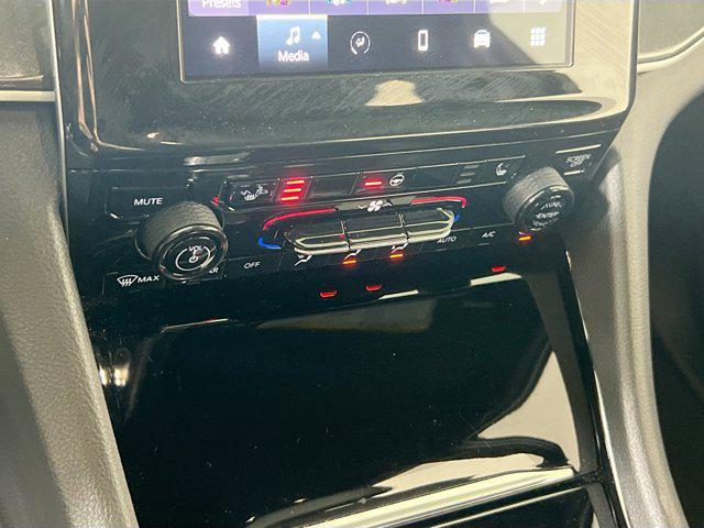 used 2023 Jeep Grand Cherokee car, priced at $34,404