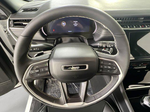 used 2023 Jeep Grand Cherokee car, priced at $34,404