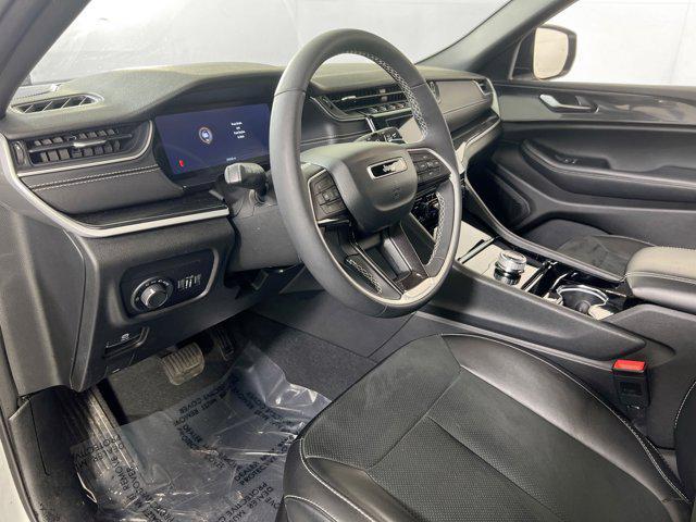 used 2023 Jeep Grand Cherokee car, priced at $34,404