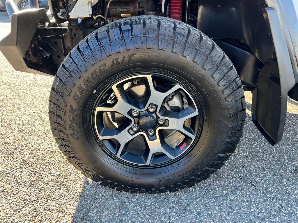 used 2015 Jeep Wrangler Unlimited car, priced at $25,992