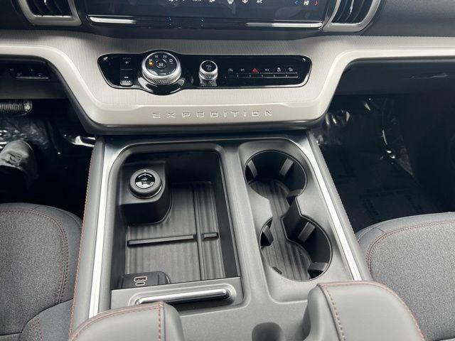 new 2025 Ford Expedition car, priced at $67,053