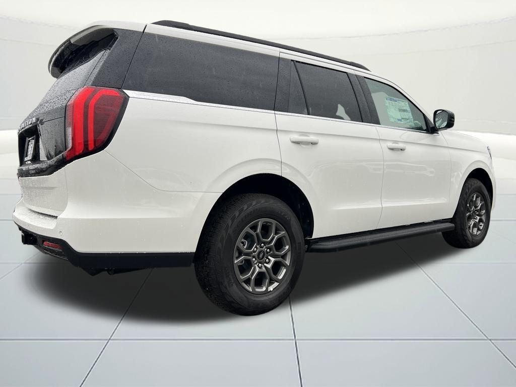 new 2025 Ford Expedition car, priced at $67,053