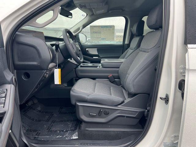 new 2025 Ford Expedition car, priced at $67,053