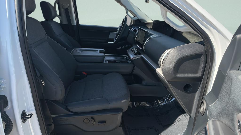used 2025 Ford Expedition car, priced at $58,619