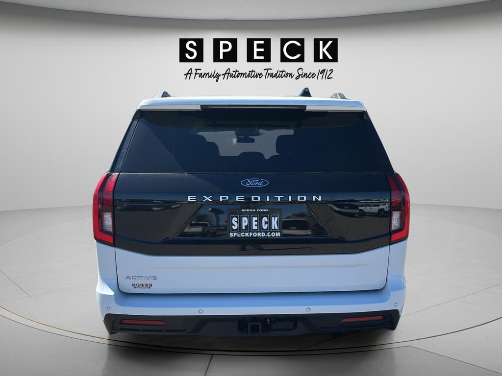 used 2025 Ford Expedition car, priced at $58,619