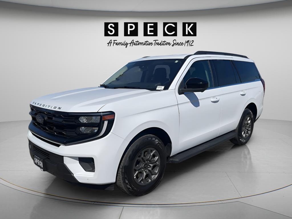 used 2025 Ford Expedition car, priced at $58,619