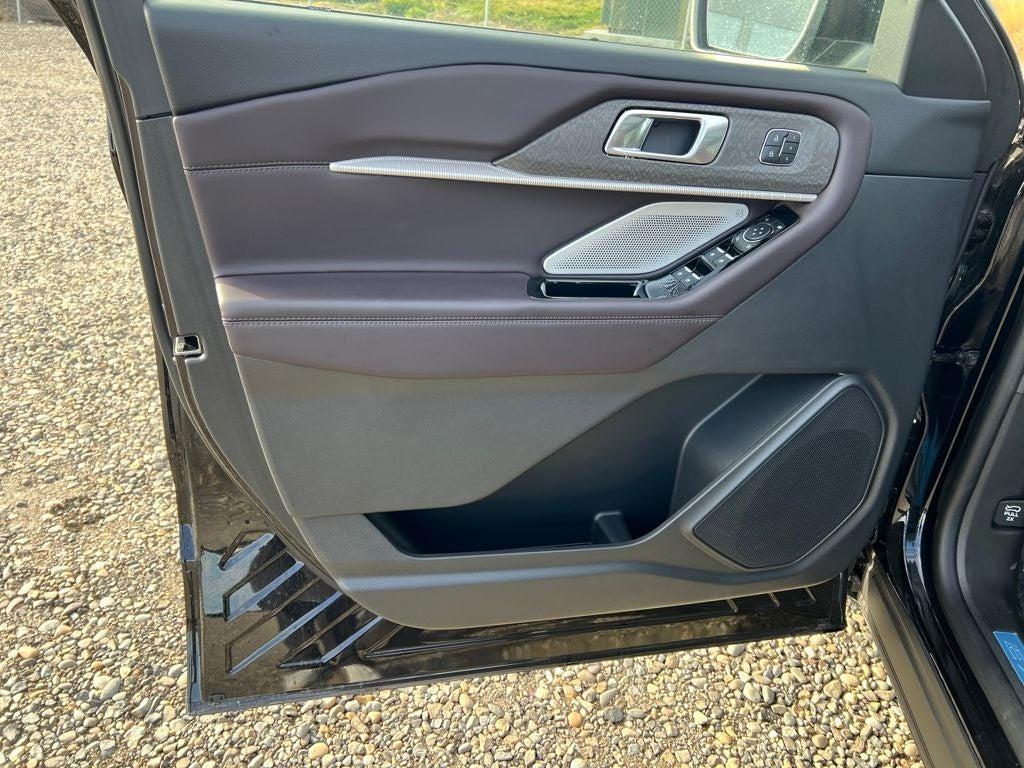 new 2025 Ford Explorer car, priced at $52,987