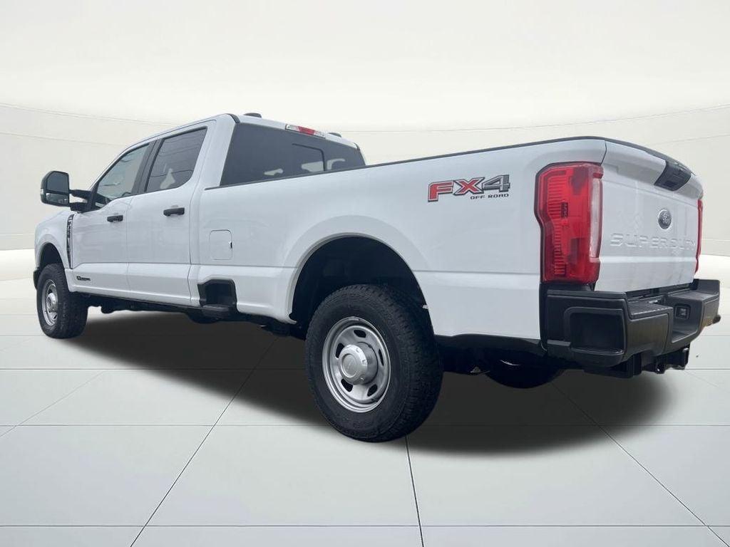 new 2025 Ford F-350 car, priced at $62,198