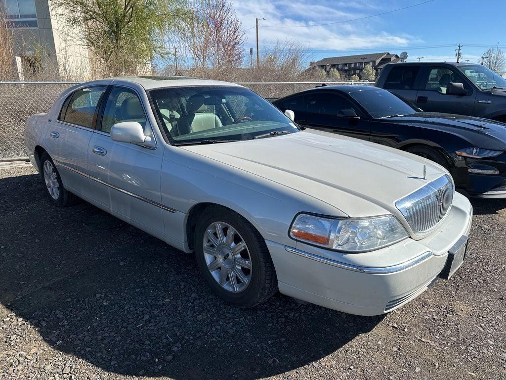 used 2007 Lincoln Town Car car
