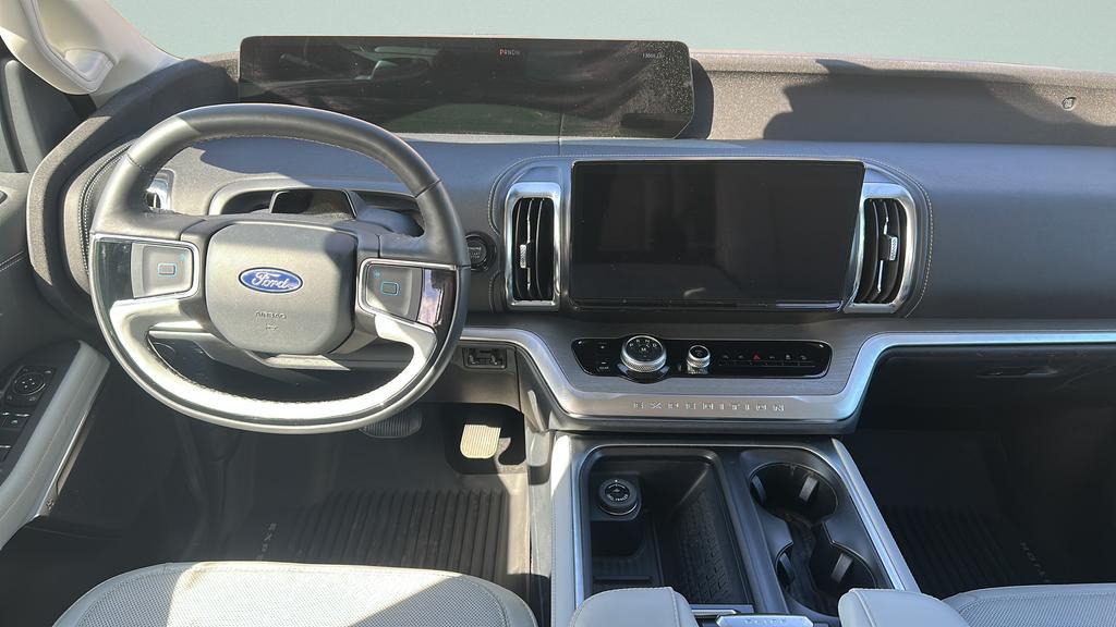 used 2025 Ford Expedition Max car, priced at $75,162