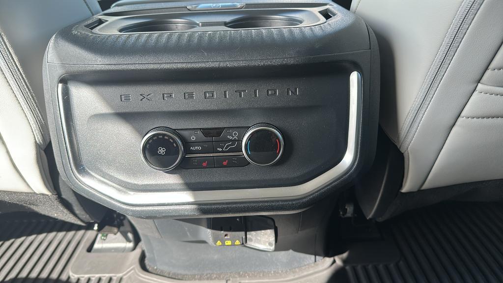 used 2025 Ford Expedition Max car, priced at $75,162
