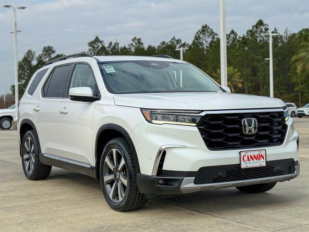 used 2023 Honda Pilot car, priced at $33,519