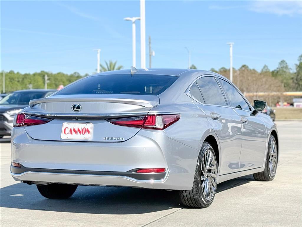 used 2024 Lexus ES 300h car, priced at $45,891