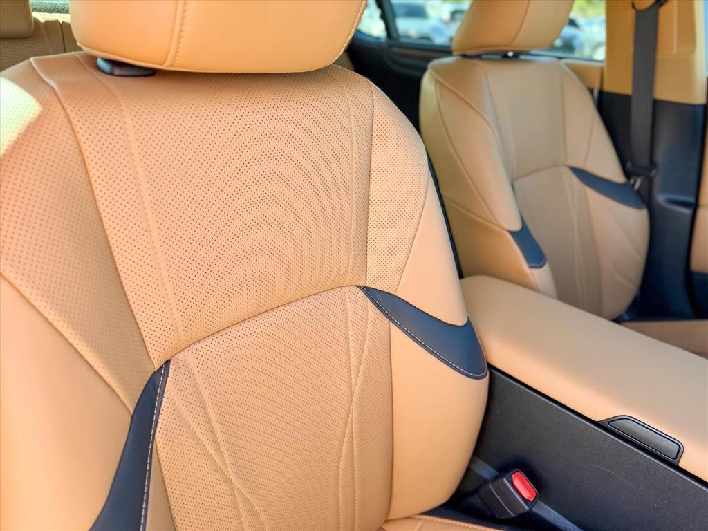 used 2024 Lexus ES 300h car, priced at $45,891