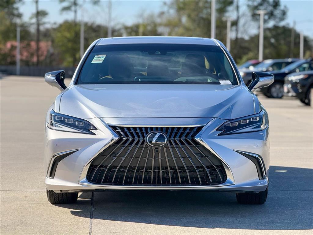 used 2024 Lexus ES 300h car, priced at $45,891