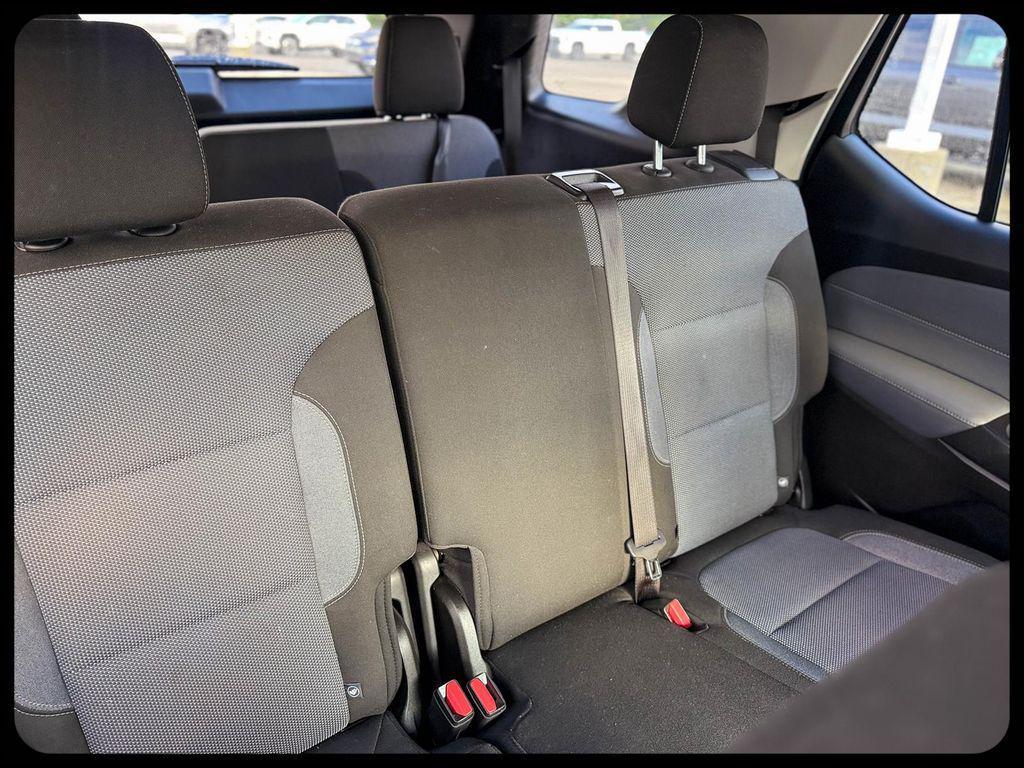 used 2021 Chevrolet Traverse car, priced at $17,730
