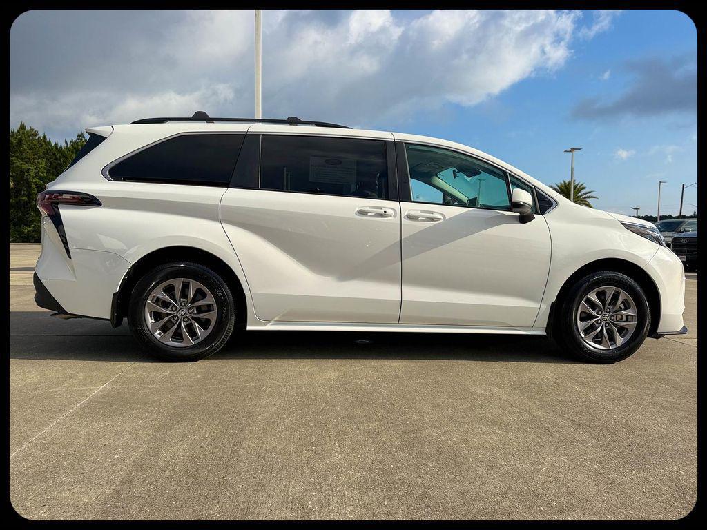 used 2024 Toyota Sienna car, priced at $36,175