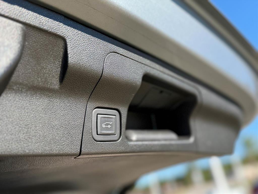 used 2023 GMC Acadia car, priced at $32,987