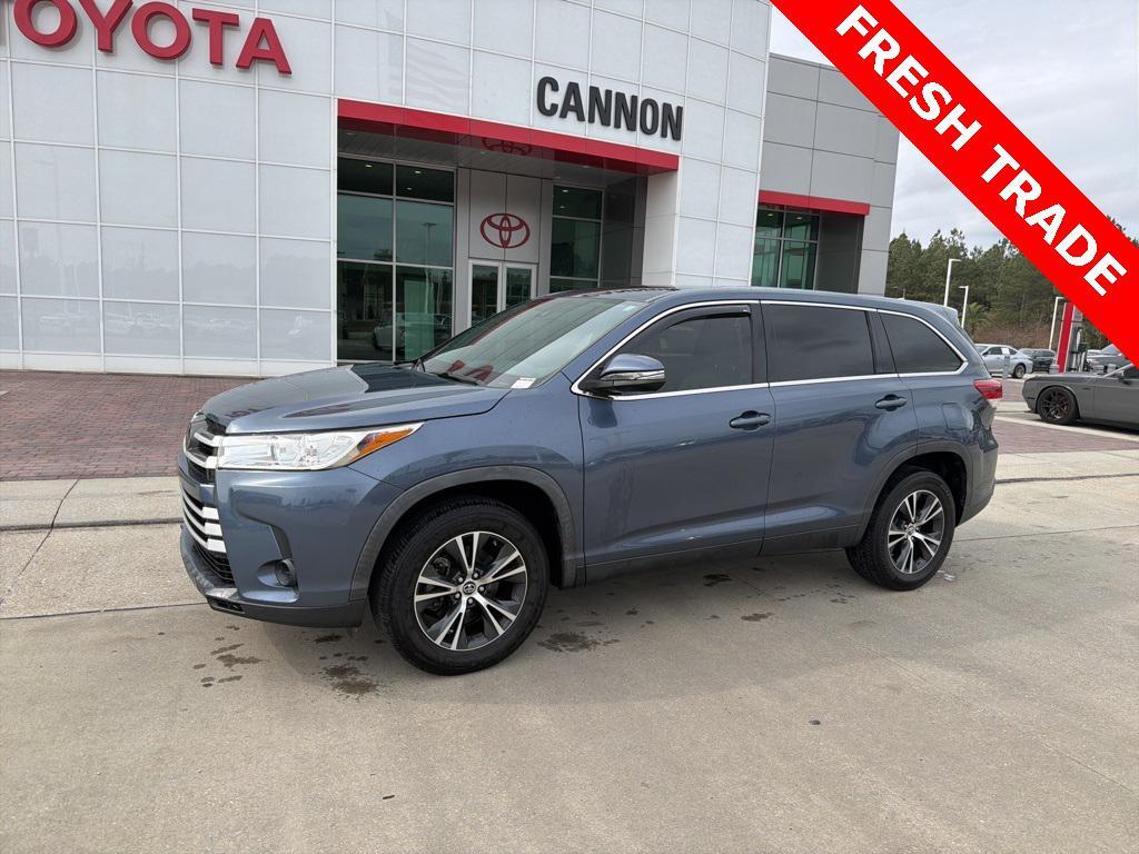 used 2019 Toyota Highlander car, priced at $23,215