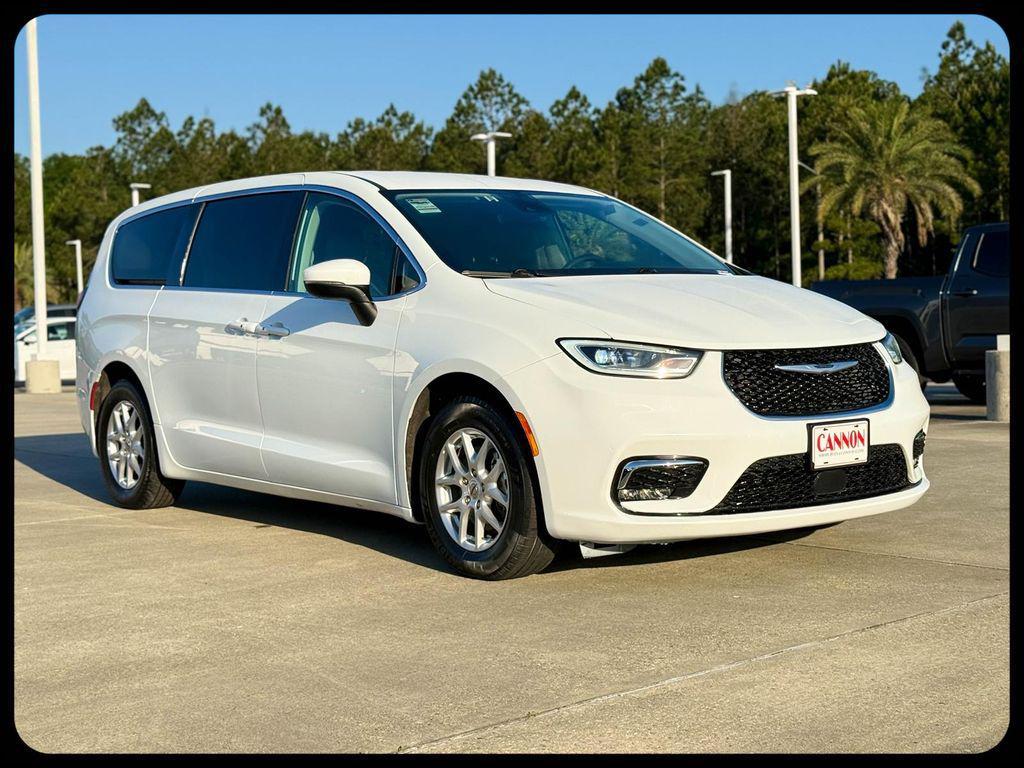 used 2023 Chrysler Pacifica car, priced at $21,972