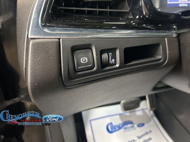 used 2022 Cadillac XT6 car, priced at $32,895