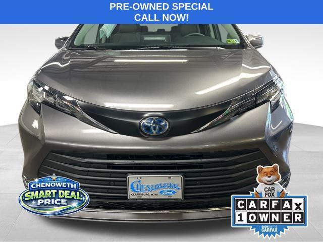 used 2023 Toyota Sienna car, priced at $45,595