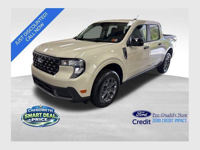 new 2025 Ford Maverick car, priced at $32,460