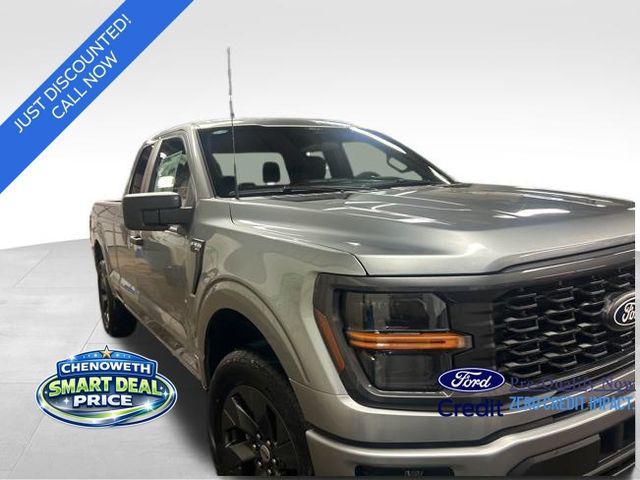 new 2025 Ford F-150 car, priced at $43,905