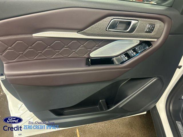 new 2025 Ford Explorer car, priced at $58,890