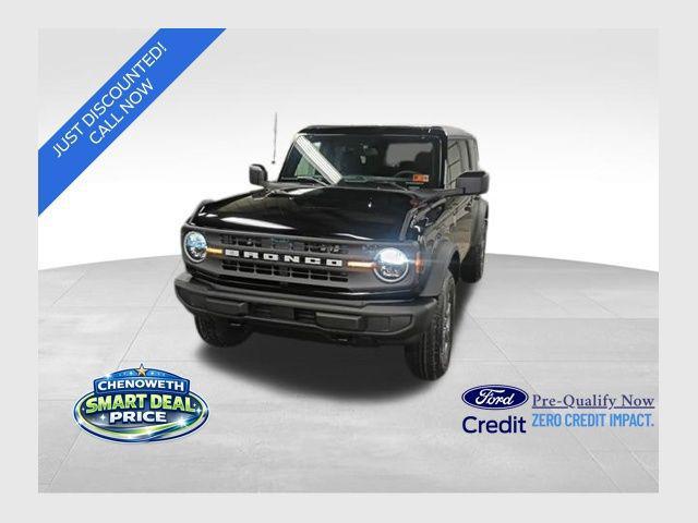 new 2025 Ford Bronco car, priced at $48,307