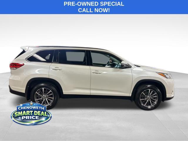 used 2019 Toyota Highlander car, priced at $23,950