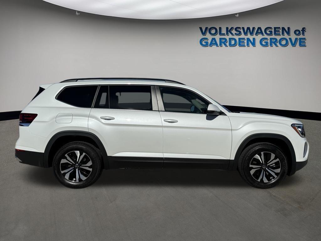 new 2026 Volkswagen Atlas car, priced at $40,127