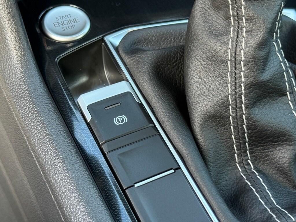 new 2026 Volkswagen Taos car, priced at $27,576