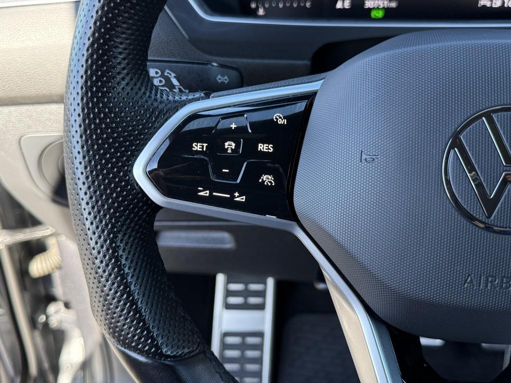 used 2024 Volkswagen Tiguan car, priced at $25,895