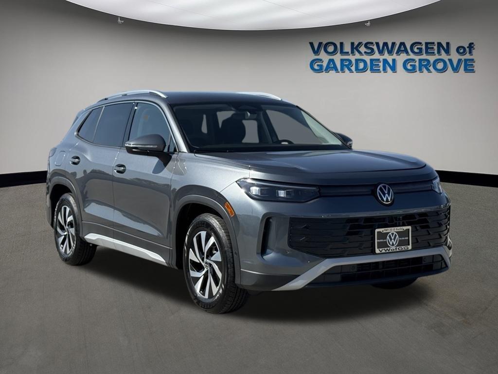 new 2025 Volkswagen Tiguan car, priced at $26,577