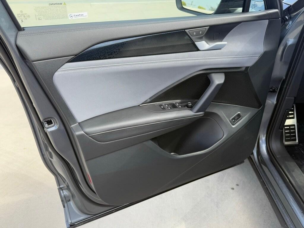 new 2026 Volkswagen Tiguan car, priced at $38,025