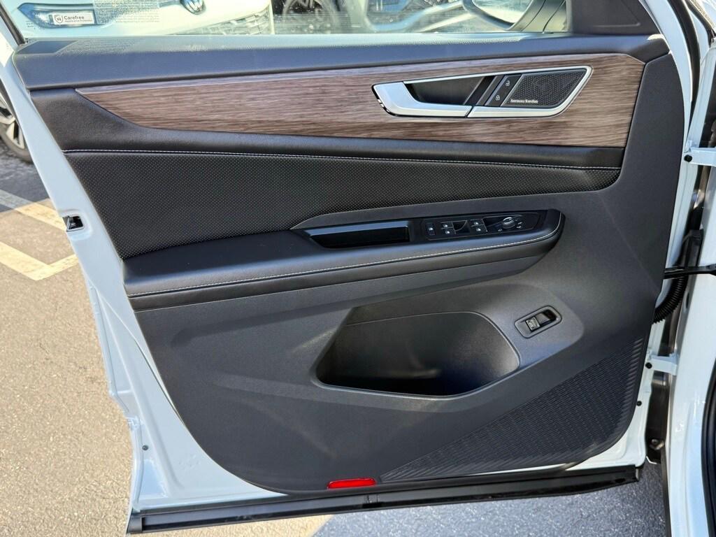 new 2026 Volkswagen Atlas car, priced at $54,329