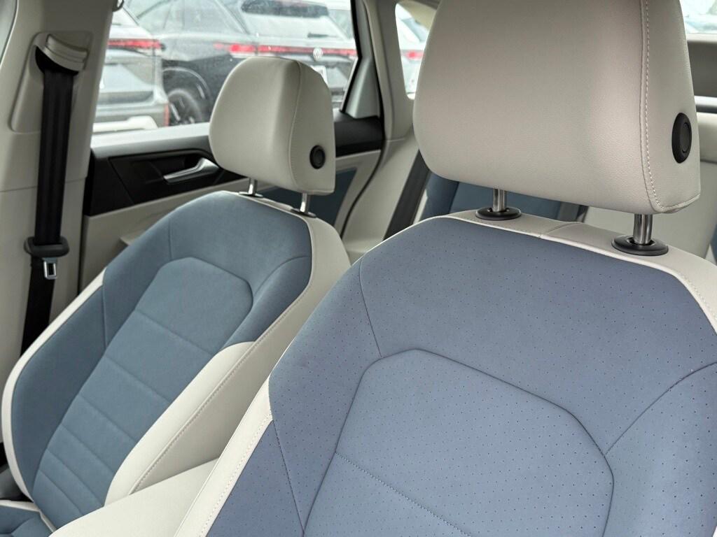 new 2025 Volkswagen Jetta car, priced at $24,669