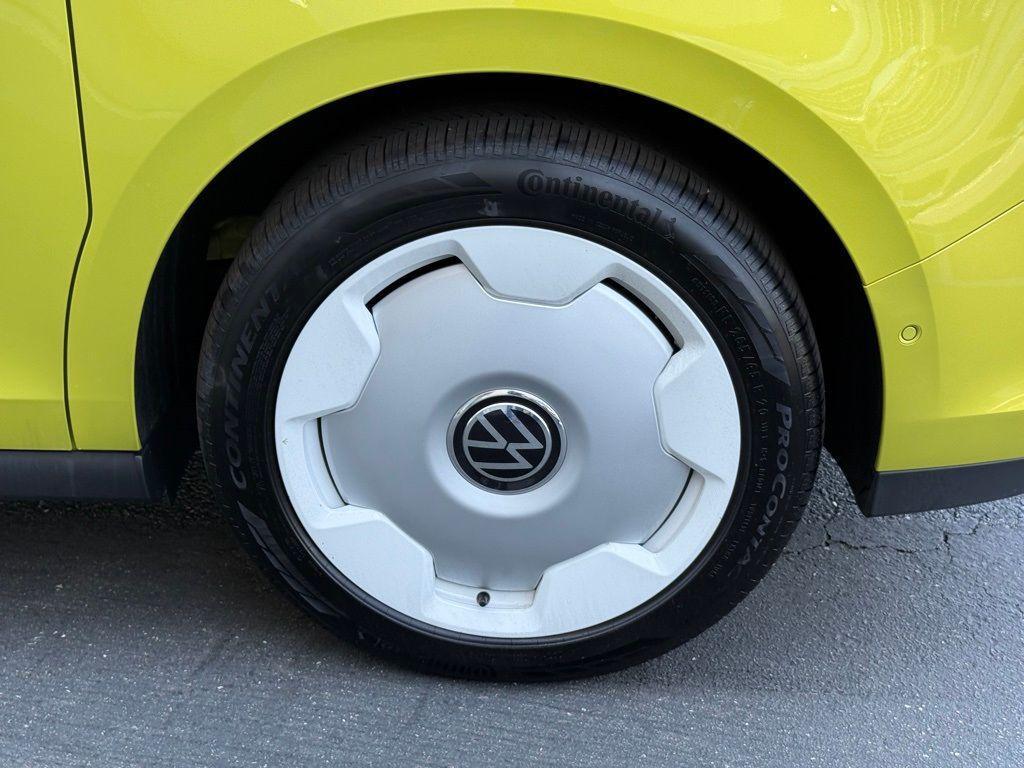 new 2025 Volkswagen ID. Buzz car, priced at $65,623