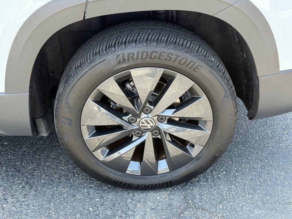used 2024 Volkswagen Taos car, priced at $20,995