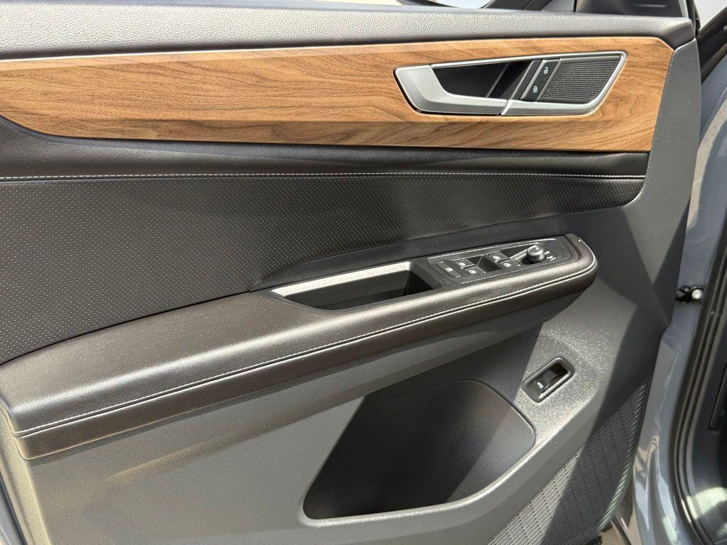 new 2026 Volkswagen Atlas car, priced at $45,938