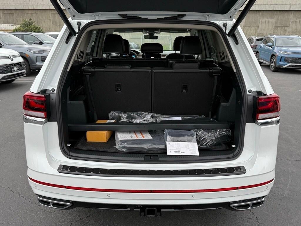 new 2026 Volkswagen Atlas car, priced at $55,329