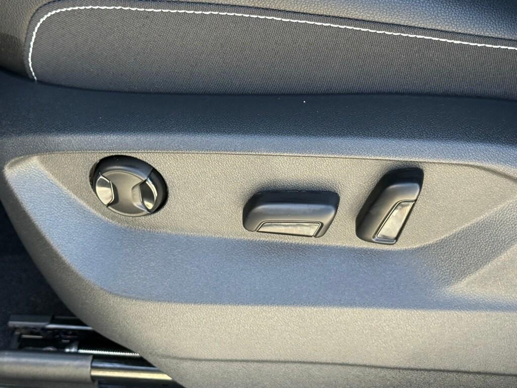 new 2026 Volkswagen Atlas car, priced at $37,127