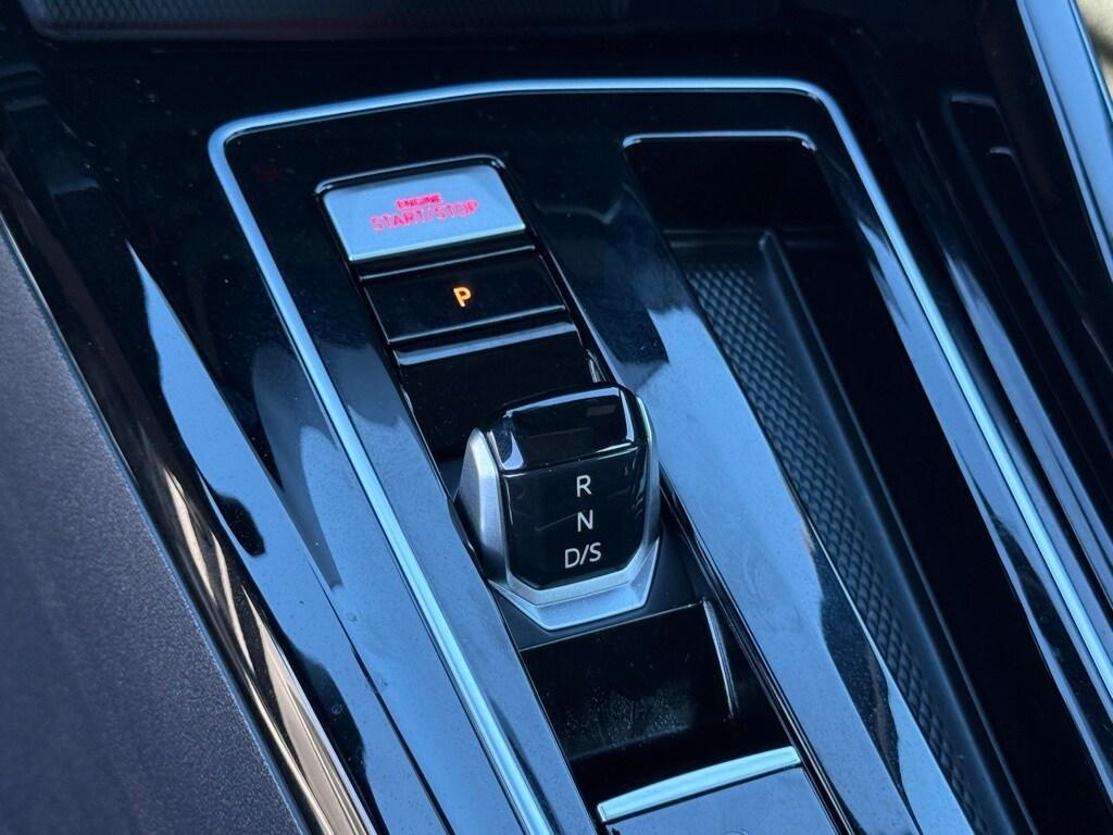 new 2025 Volkswagen Golf GTI car, priced at $40,830