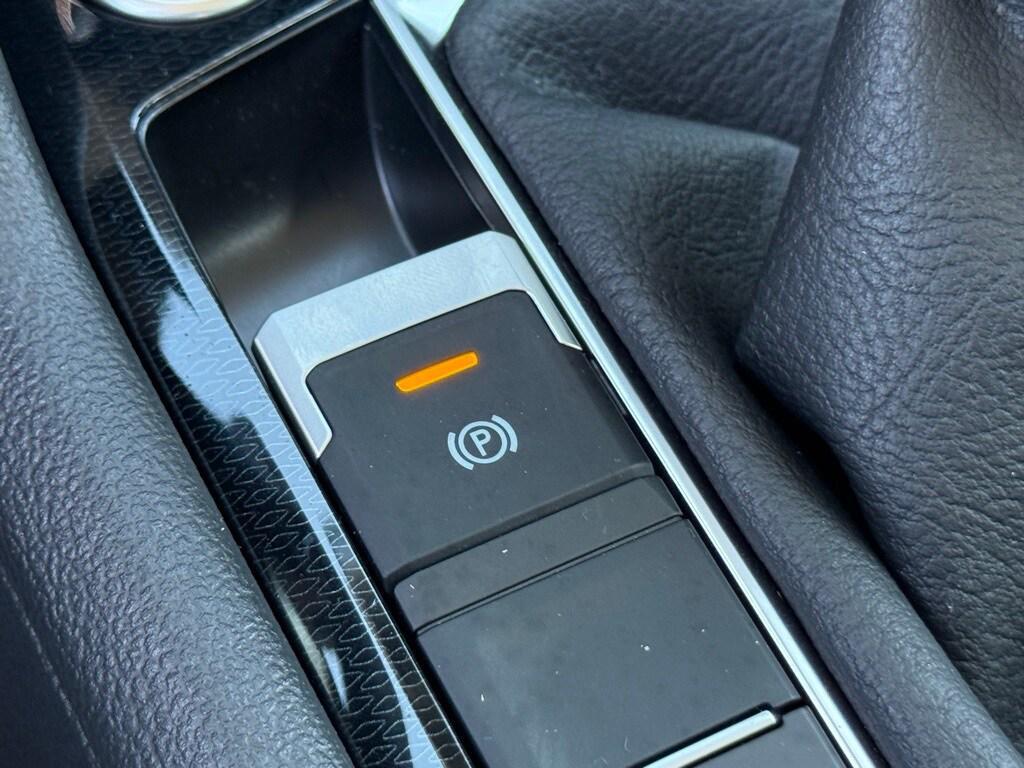 new 2026 Volkswagen Taos car, priced at $26,576