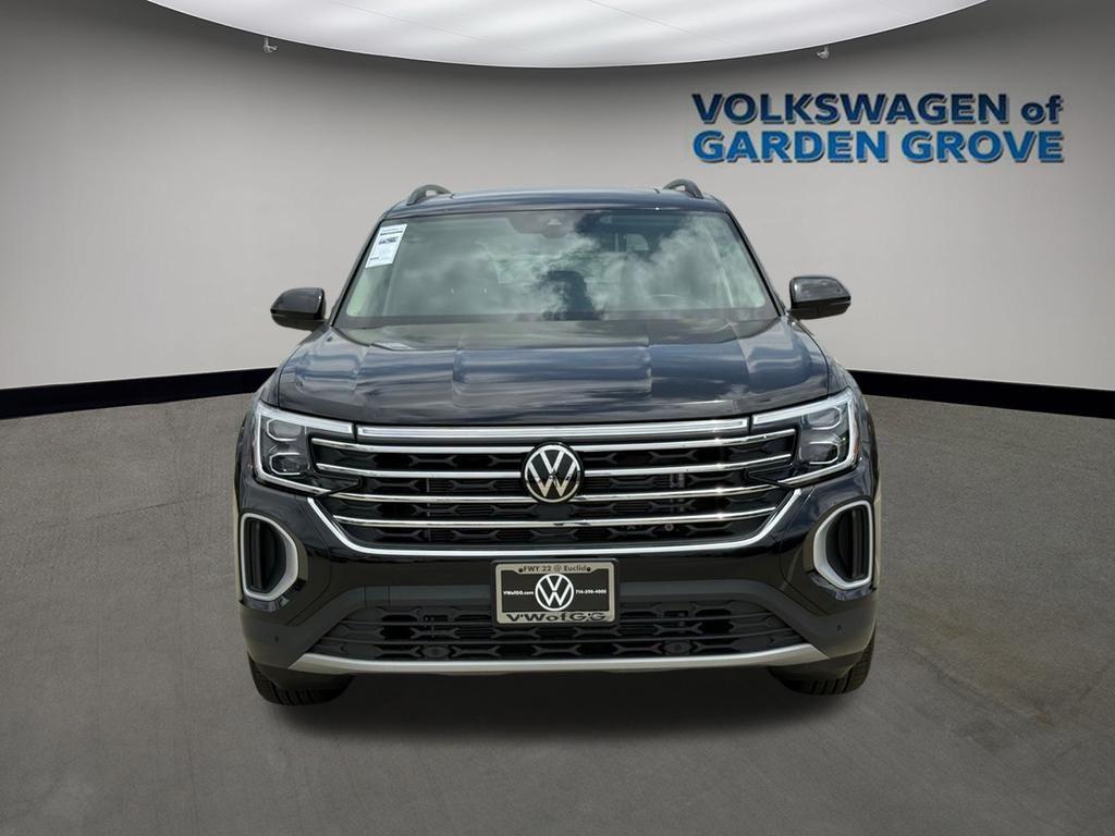 new 2026 Volkswagen Atlas car, priced at $47,932